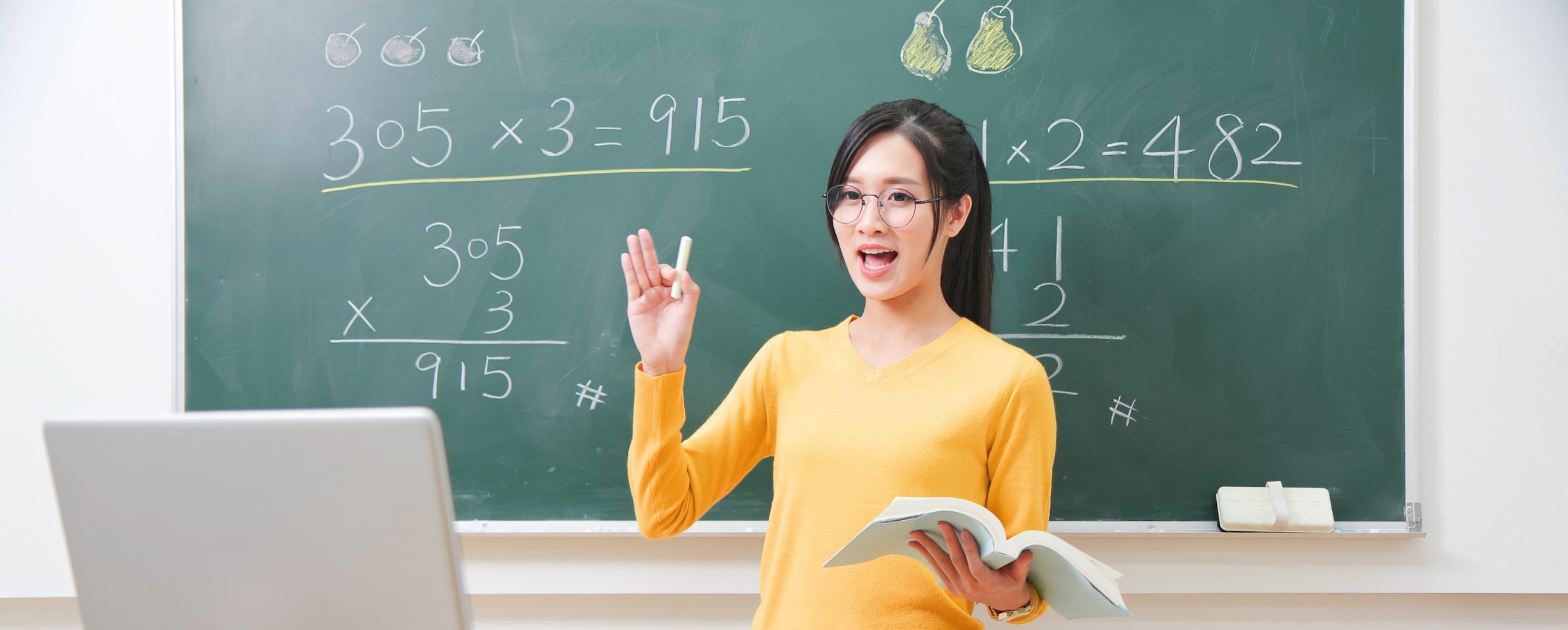 jigsaw puzzle with one missing piece